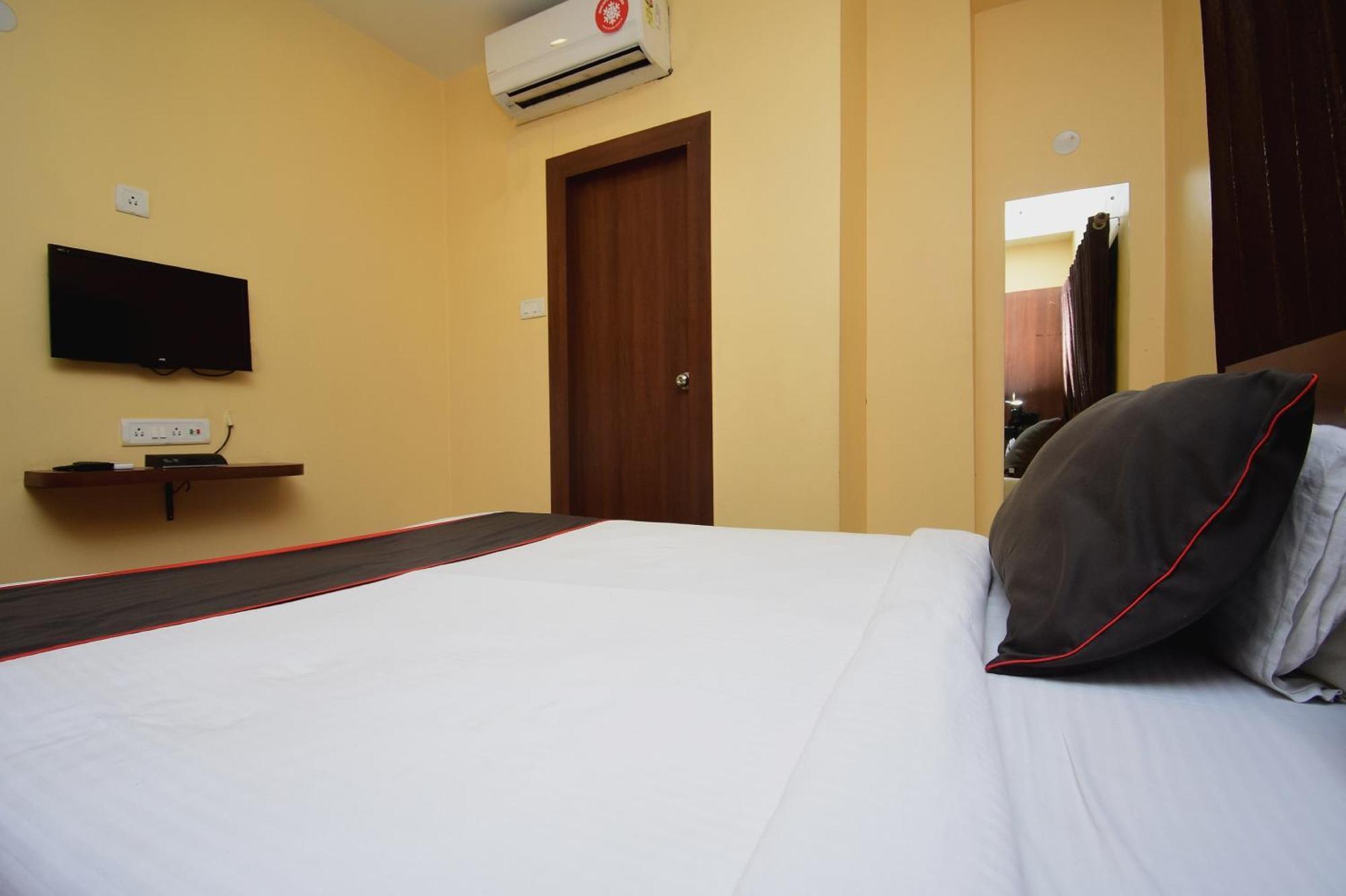 Super Collection O Gokul Residency Near Emami City Dumdum Opposite Raja Palace Hotel Dum Dum Екстериор снимка