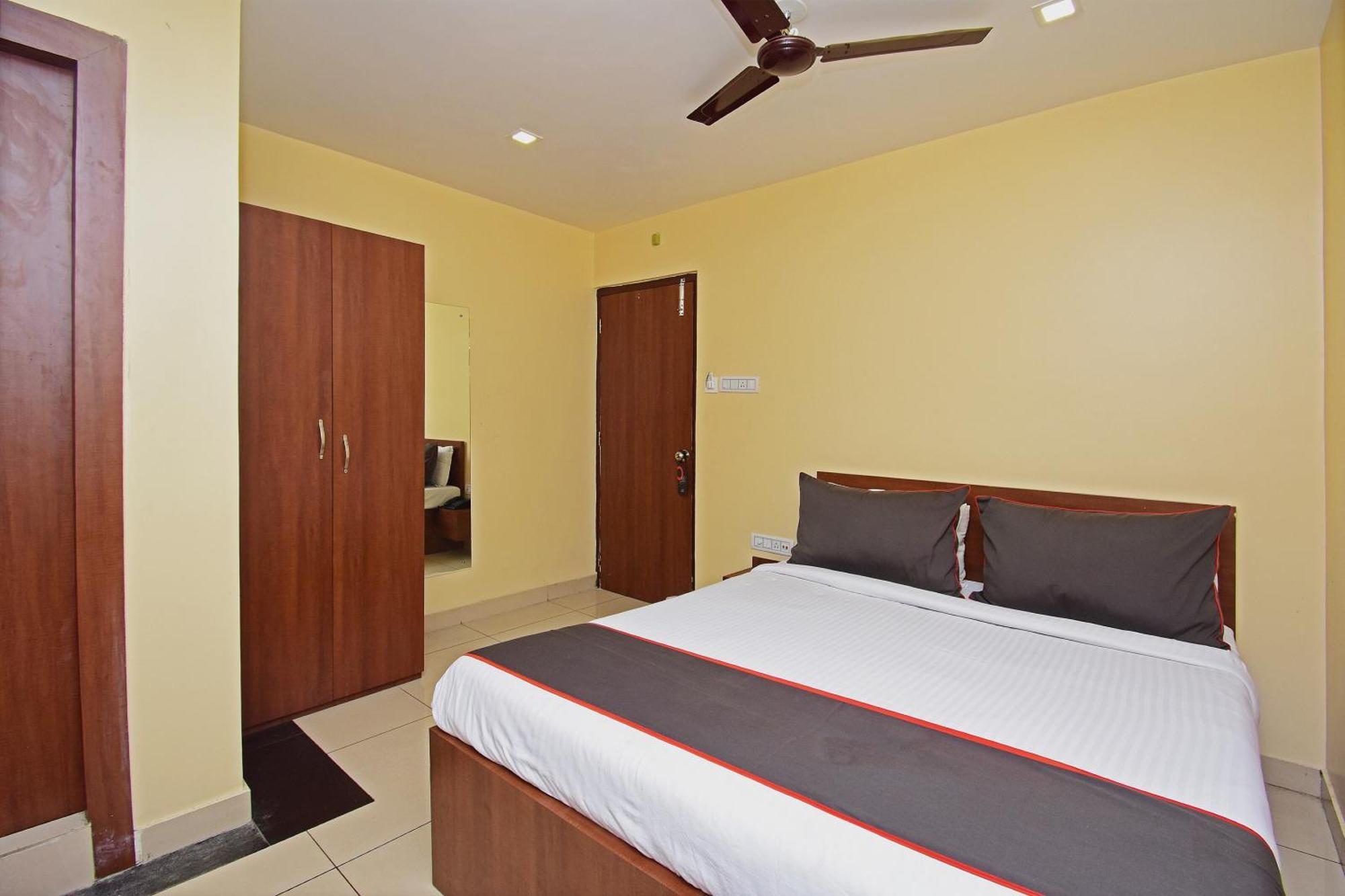 Super Collection O Gokul Residency Near Emami City Dumdum Opposite Raja Palace Hotel Dum Dum Екстериор снимка